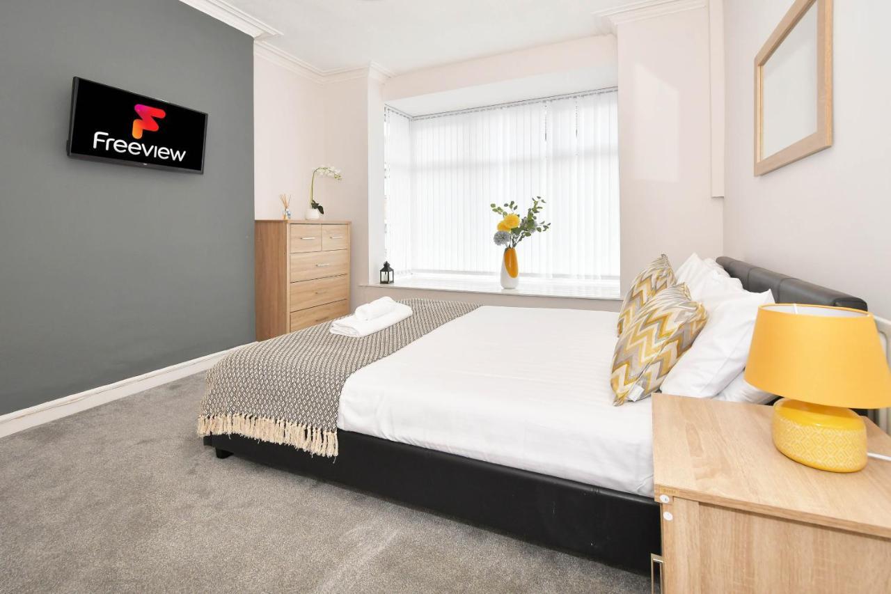 Wistaston House By Yourstays 5 Double Bedrooms And 2 Bathrooms, Great For Groups! Book Now! Крю Екстер'єр фото