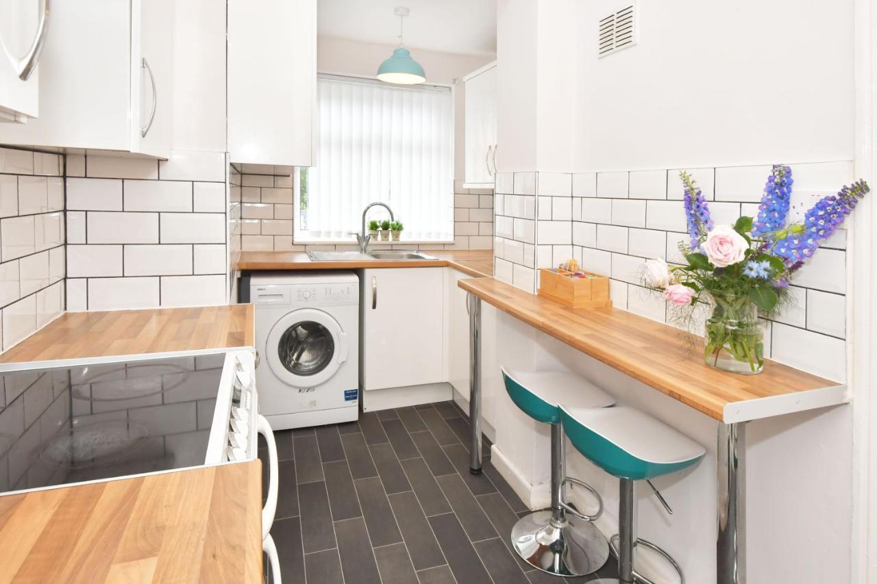 Wistaston House By Yourstays 5 Double Bedrooms And 2 Bathrooms, Great For Groups! Book Now! Крю Екстер'єр фото